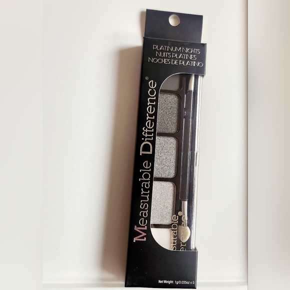 NWT PLATINUM NIGHTS MEASURABLE DIFFERENCE MINERAL EYESHADOW PALLETTE! - Picture 1 of 8